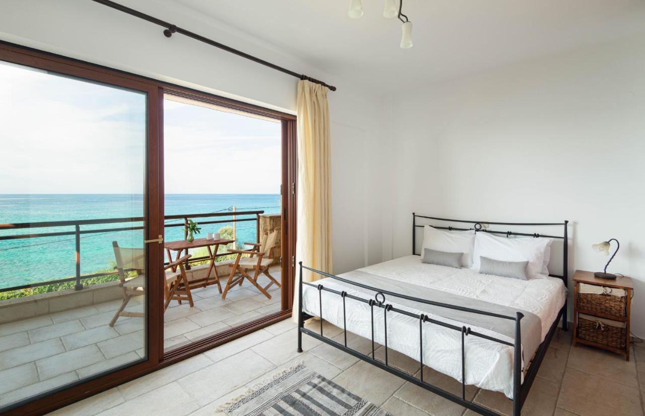 Seagrove, Beachfront Villa In Possidi #Feelslikehome Skala Fourkas Exterior photo