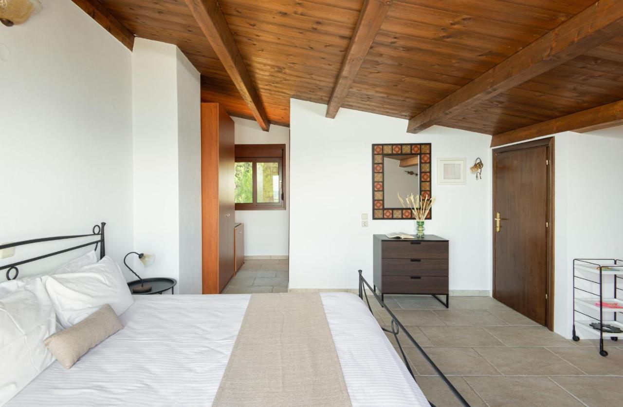 Seagrove, Beachfront Villa In Possidi #Feelslikehome Skala Fourkas Exterior photo