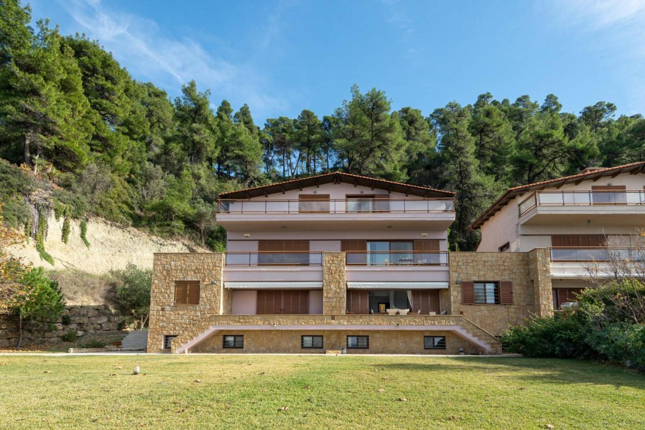 Seagrove, Beachfront Villa In Possidi #Feelslikehome Skala Fourkas Exterior photo