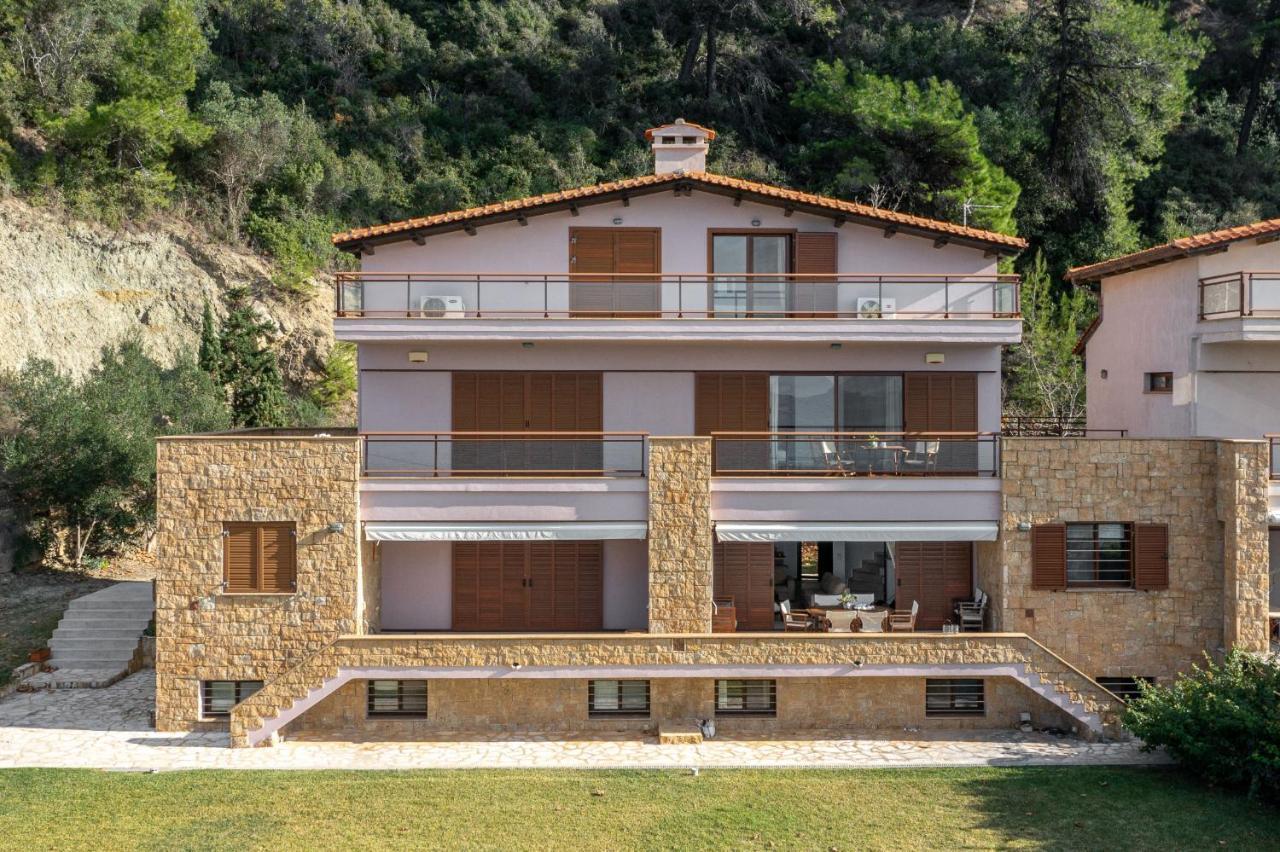 Seagrove, Beachfront Villa In Possidi #Feelslikehome Skala Fourkas Exterior photo